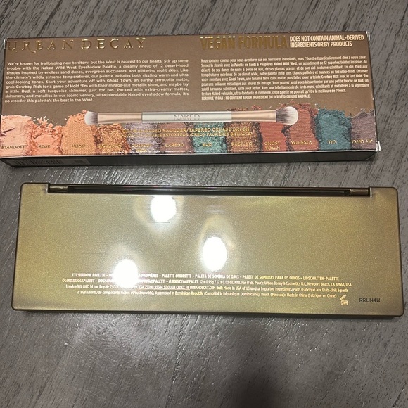 Urban Decay Naked Eyeshadow Palette NIB - Picture 8 of 10